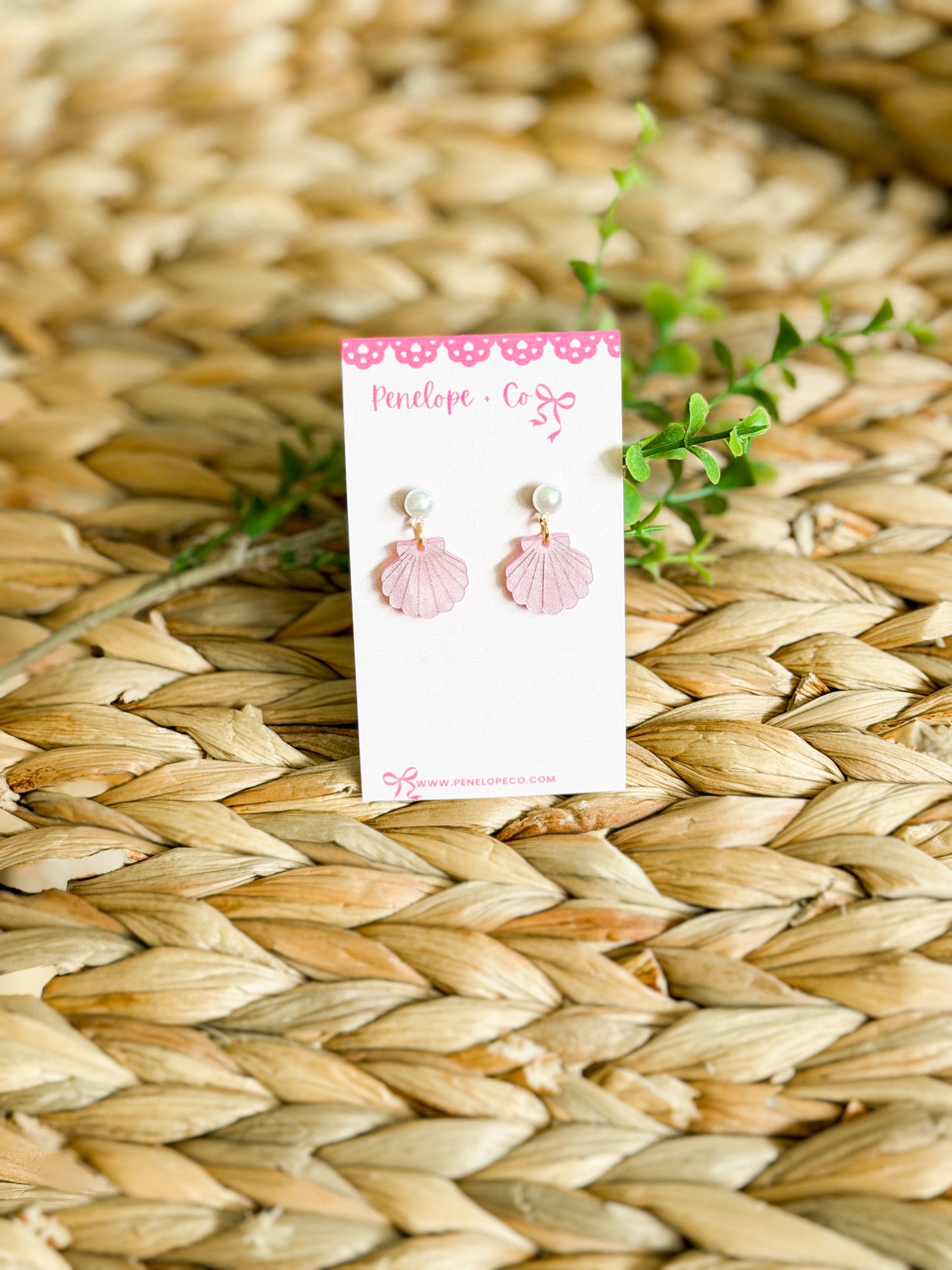 Shell mini dangles