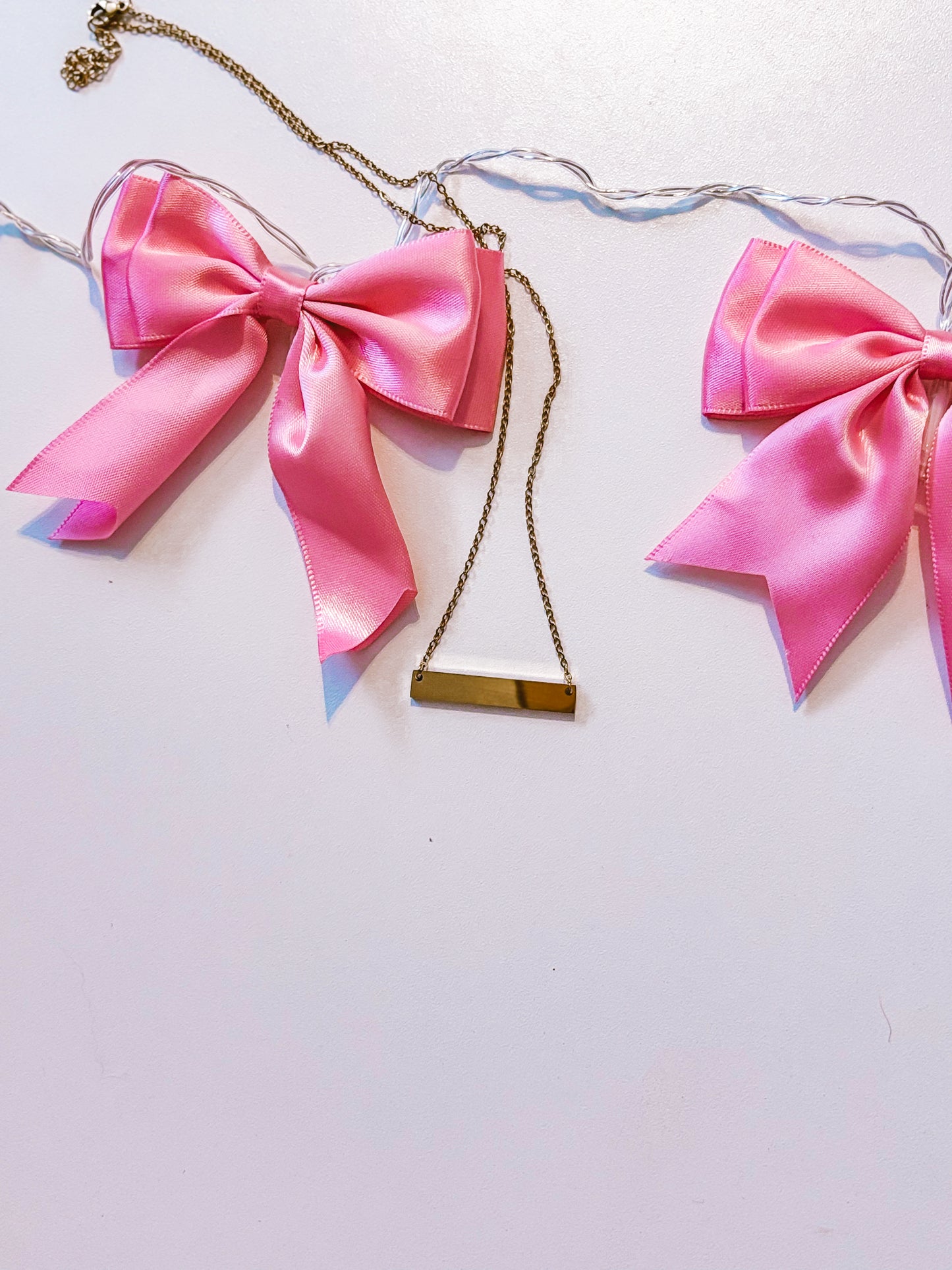 Rose gold bar necklace